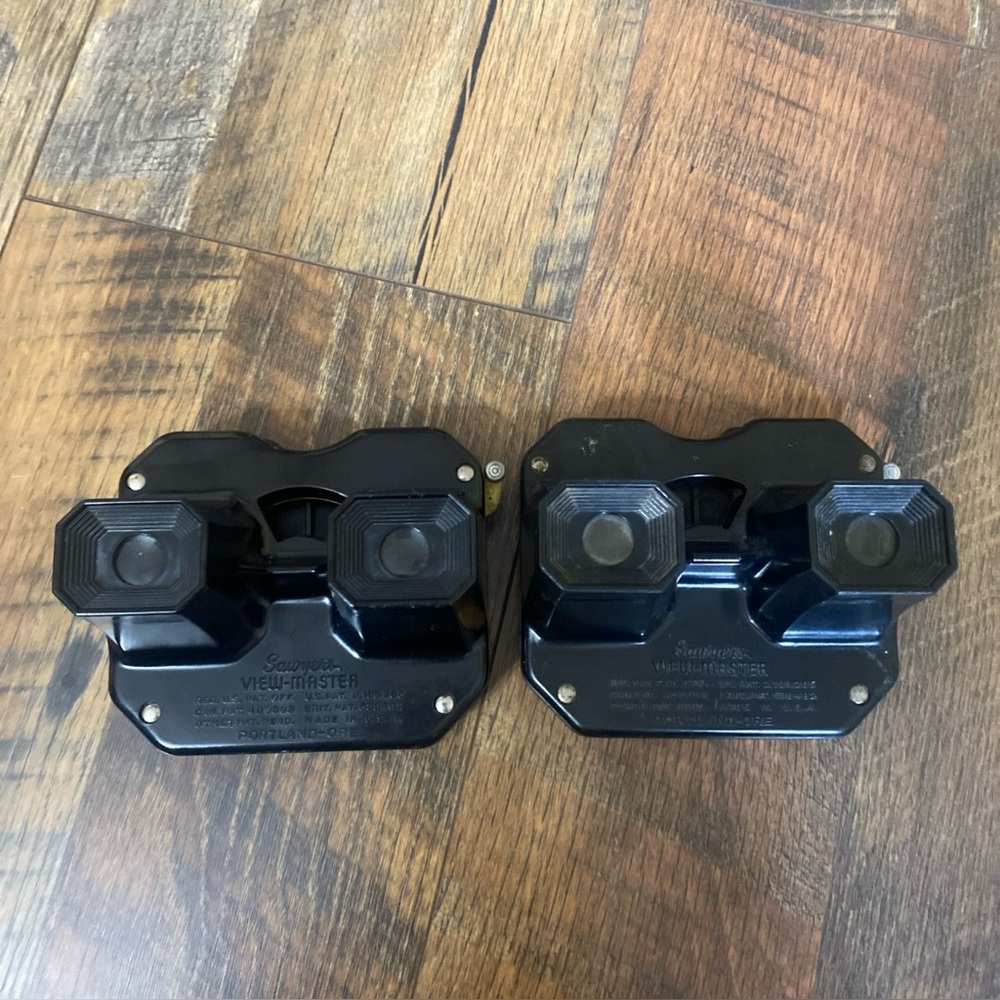 Set Of 2 Vintage Sawyer’s View-Master Bakelite Stereoscope w/ 2 Reels & Manual - Picture 3 of 12